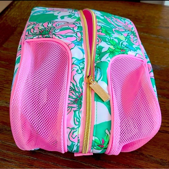 NWT/ NIP Lilly Pulitzer shoe bag, spearmint blossom views sz 7.25x 12L x 4.5 D - Picture 4 of 16